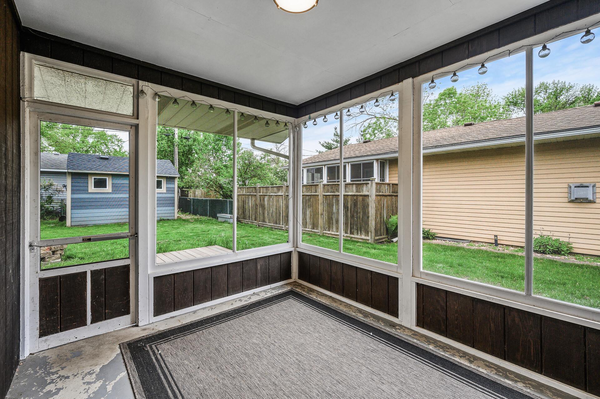 1319 21st Street W