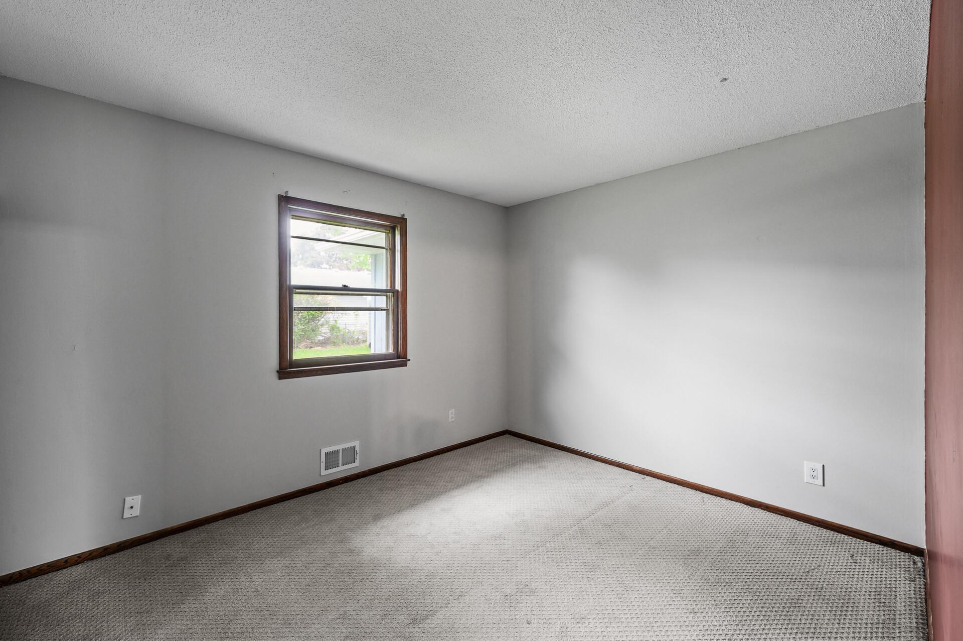 1319 21st Street W