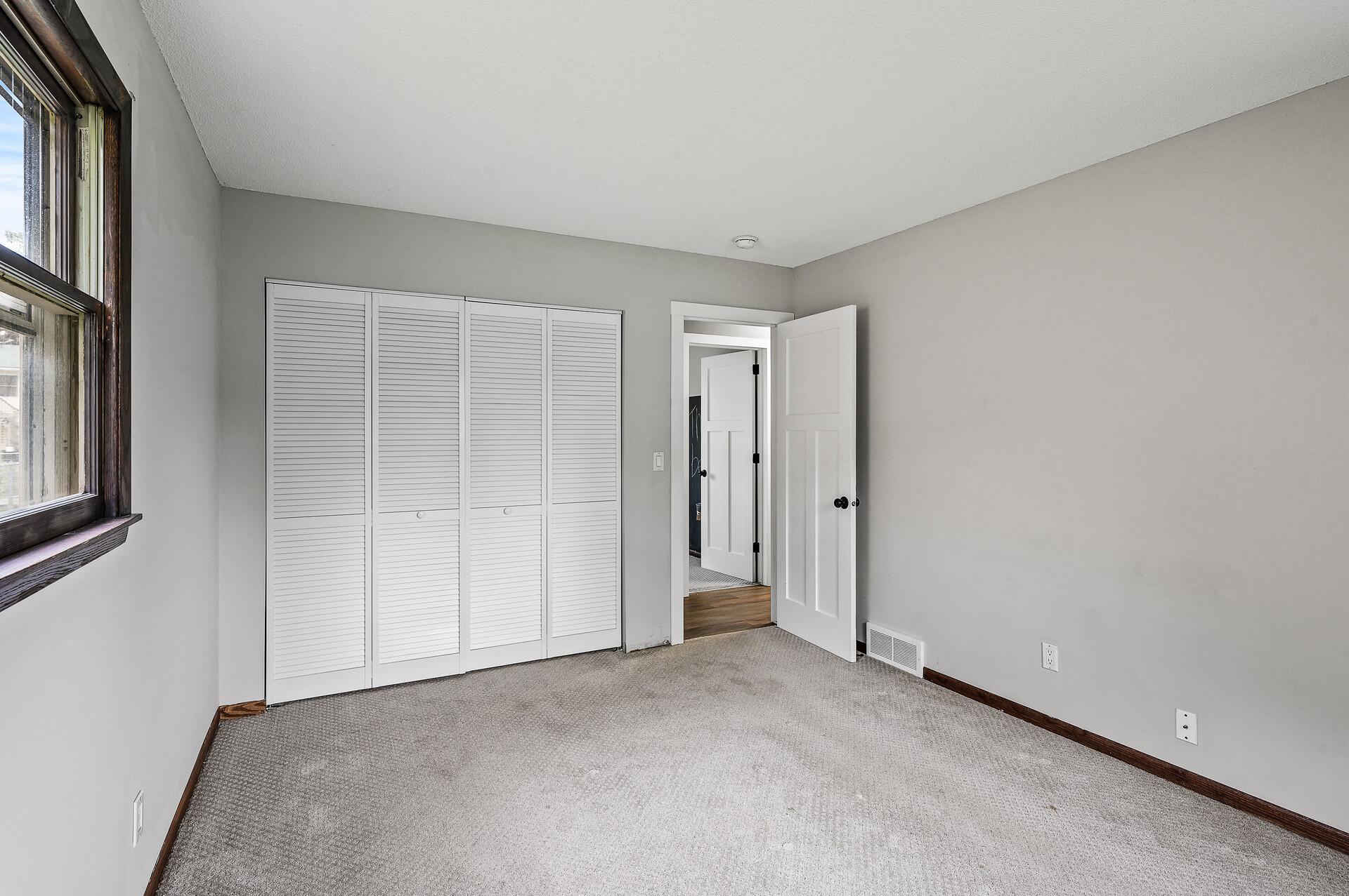 1319 21st Street W