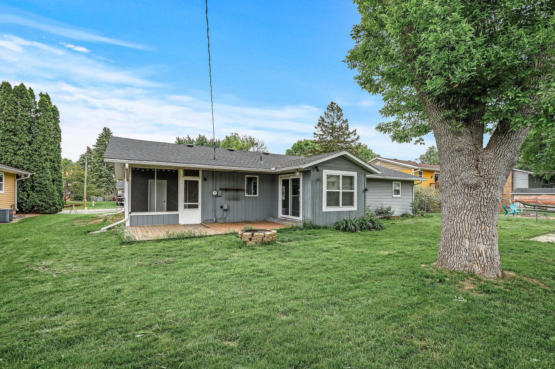 1319 21st Street W