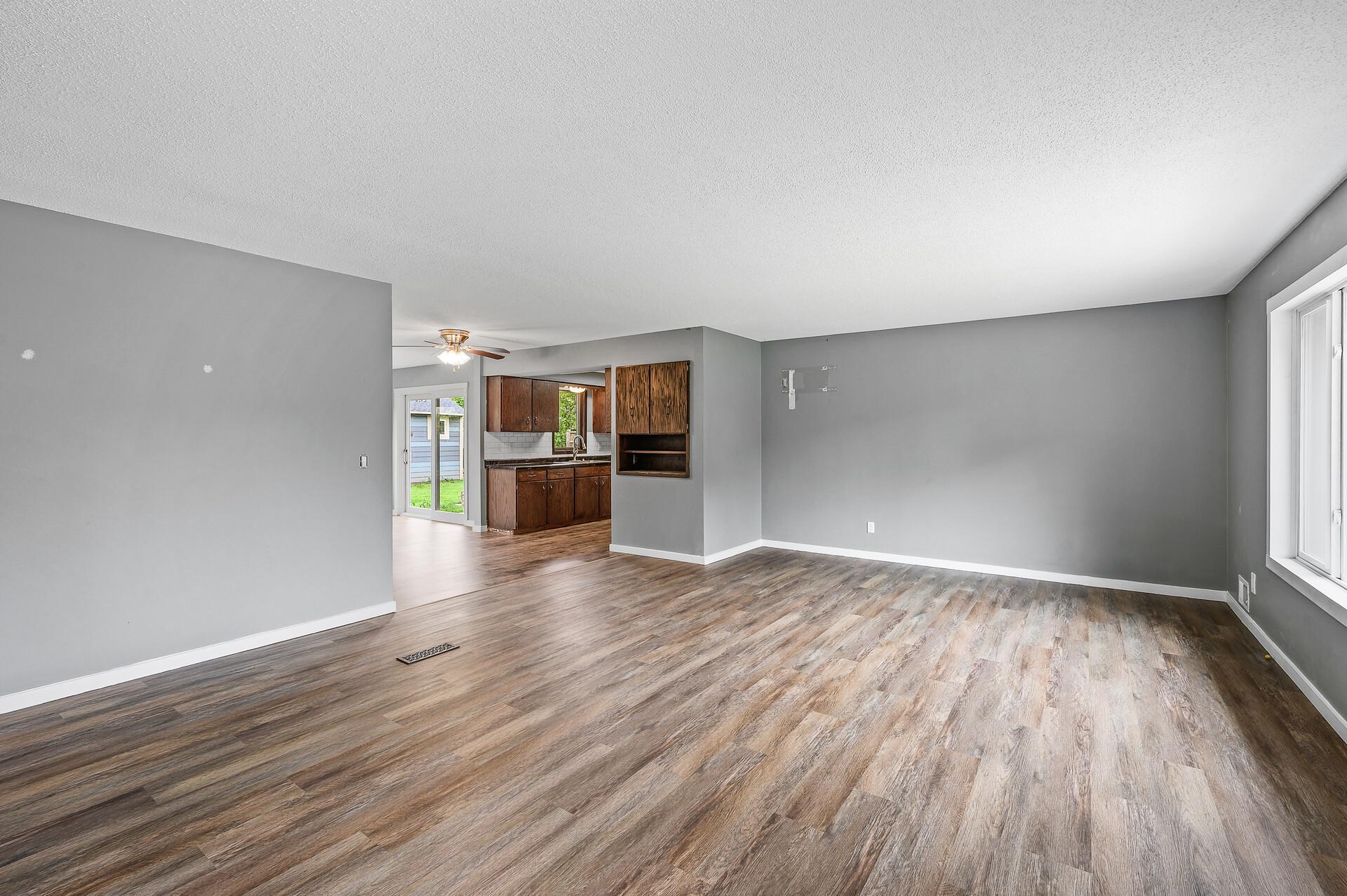 1319 21st Street W