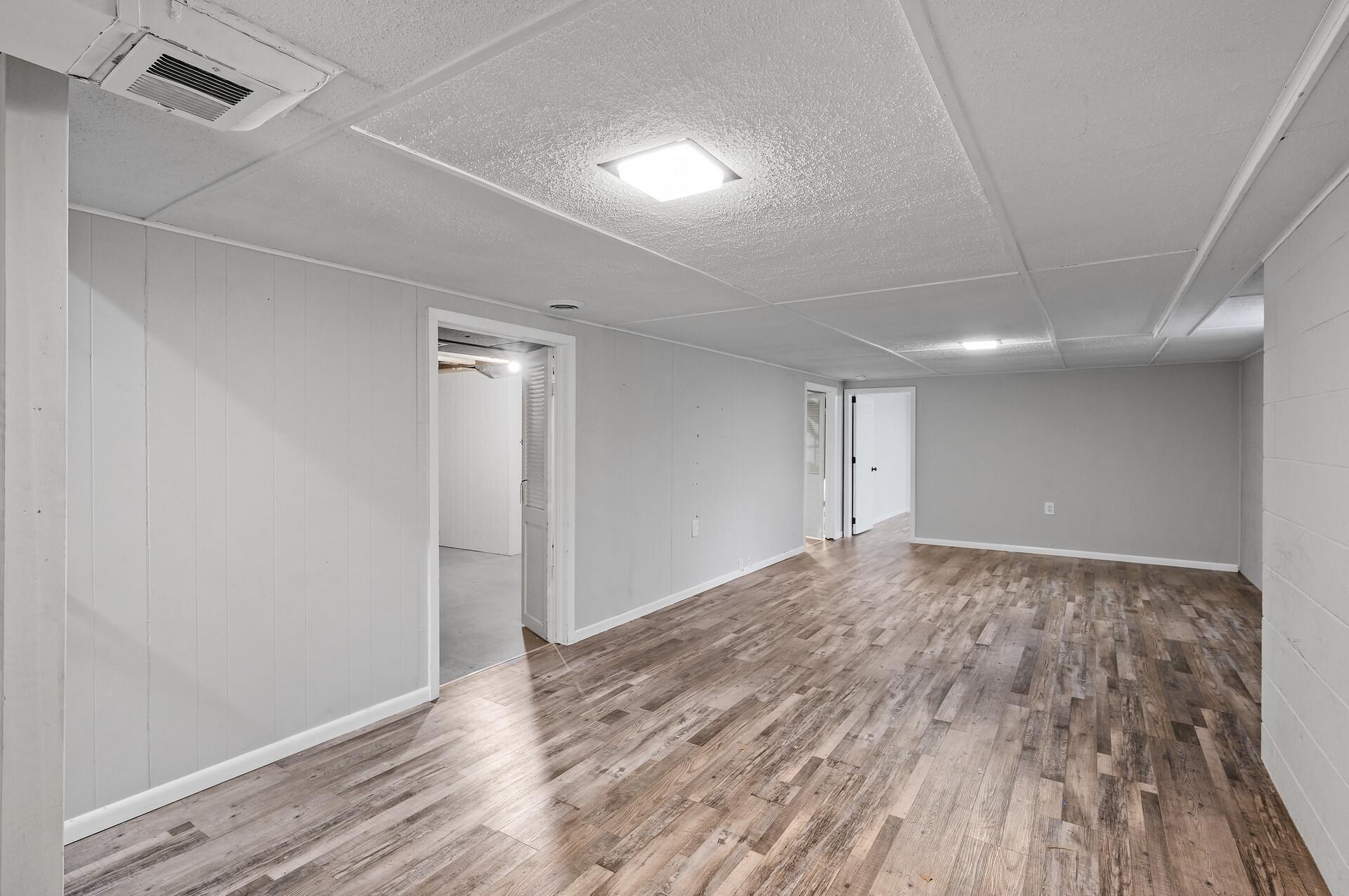 1319 21st Street W