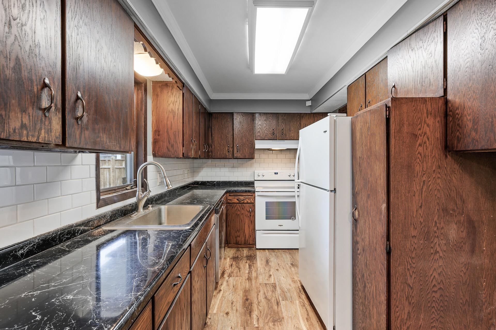 1319 21st Street W