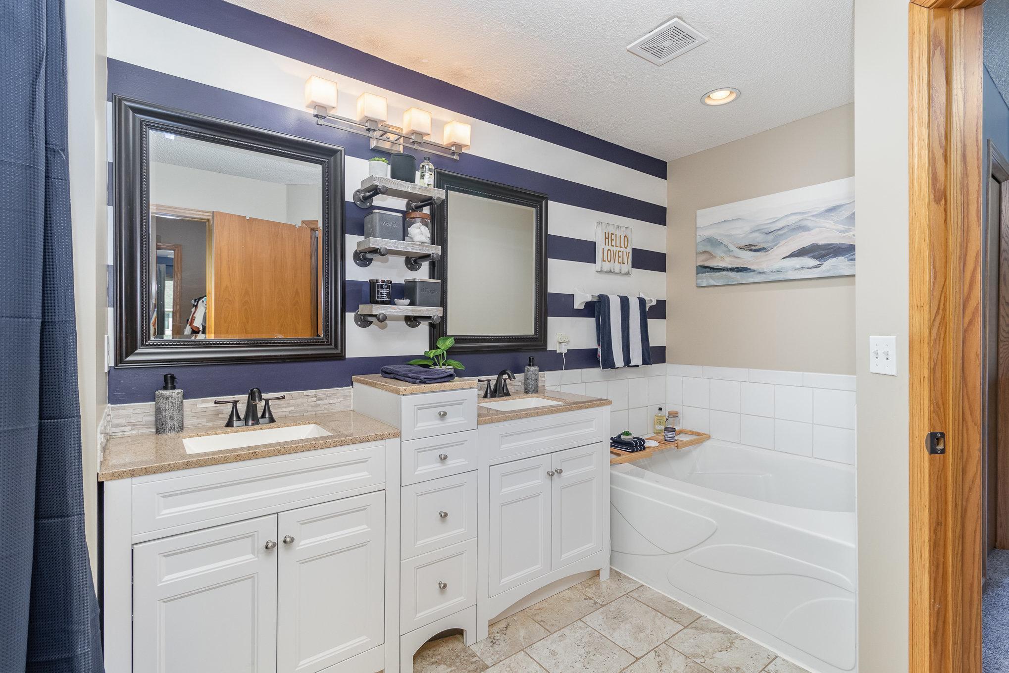 3831 232nd Avenue NW Unit: 105