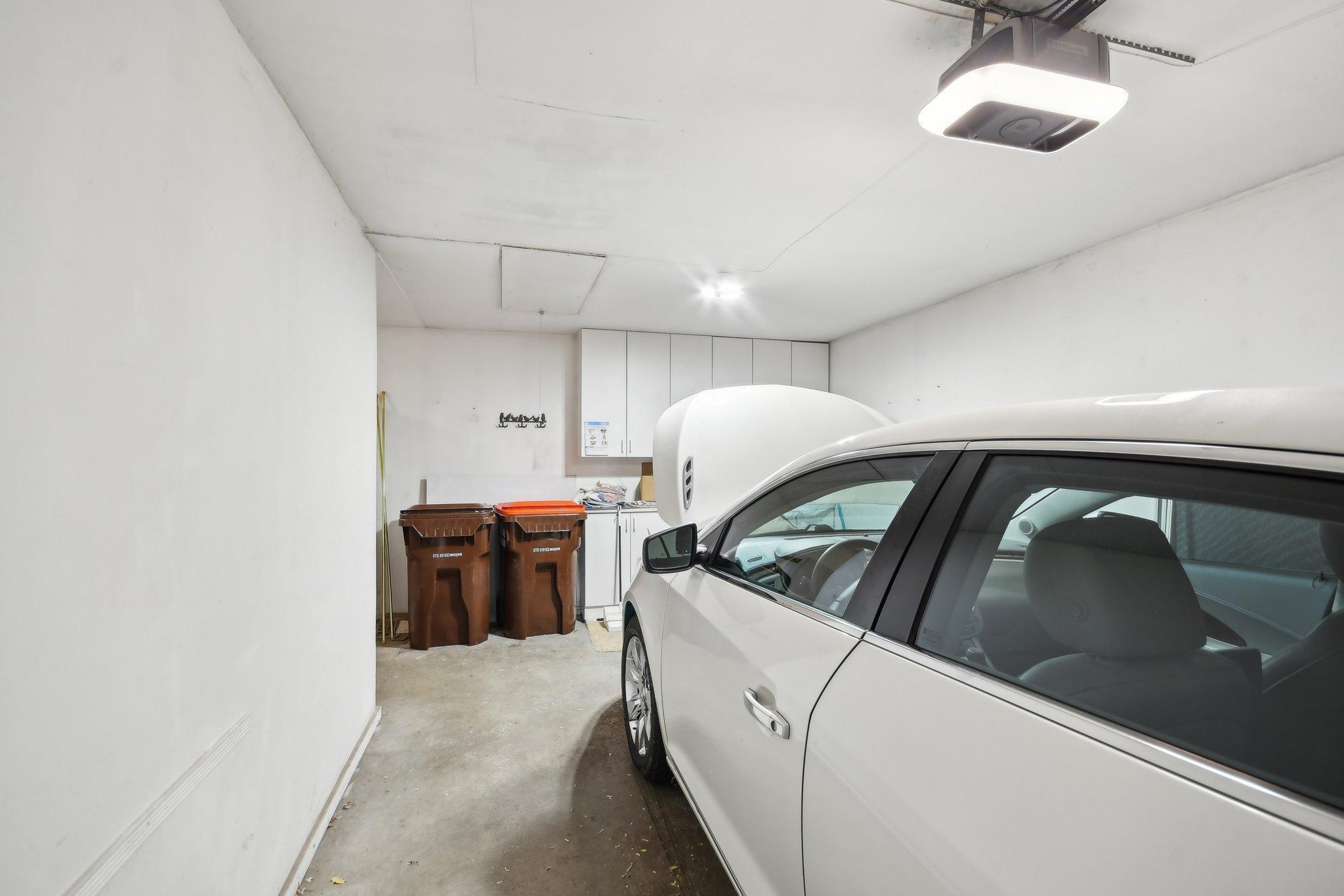 6879 Inverness Trail