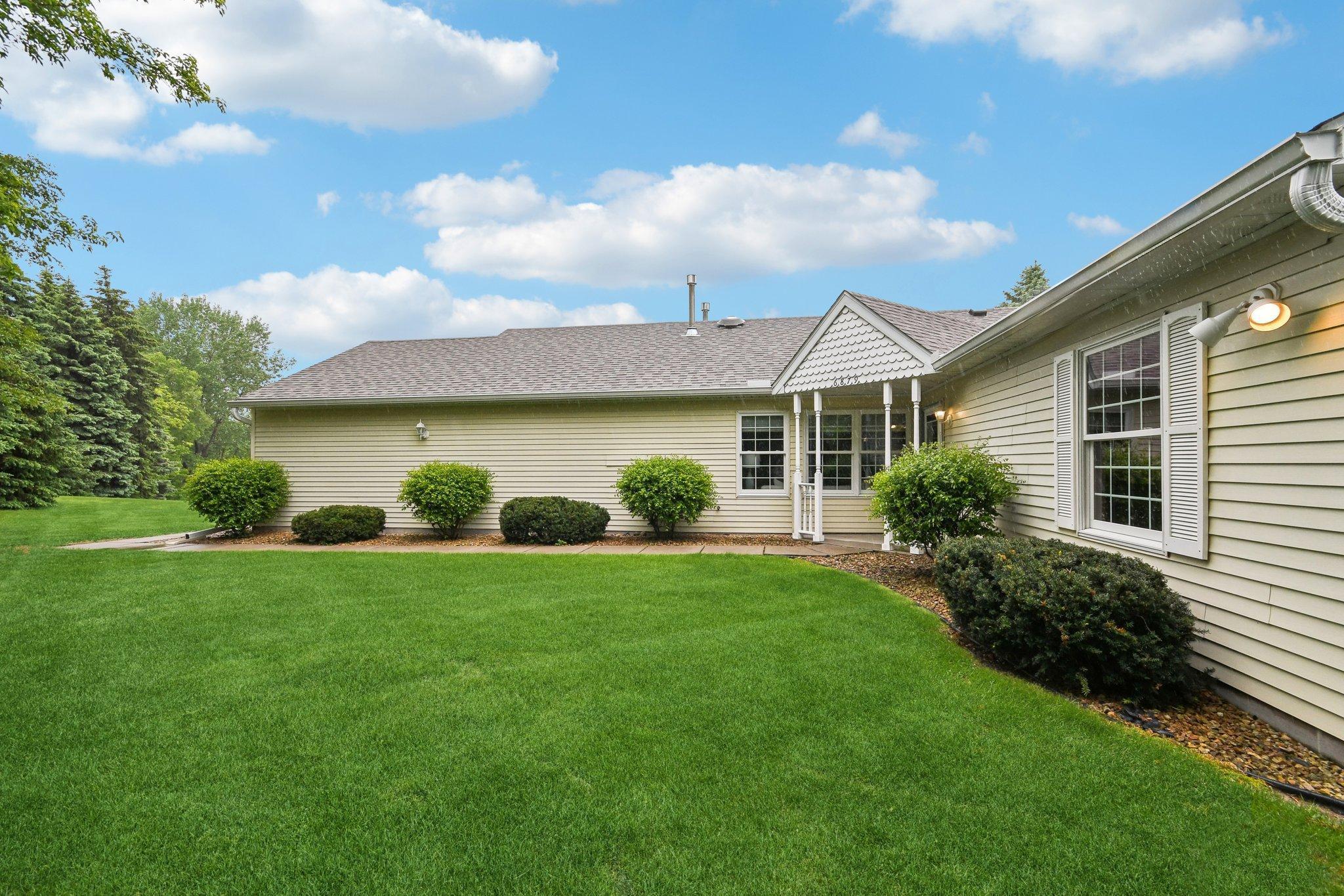 6879 Inverness Trail