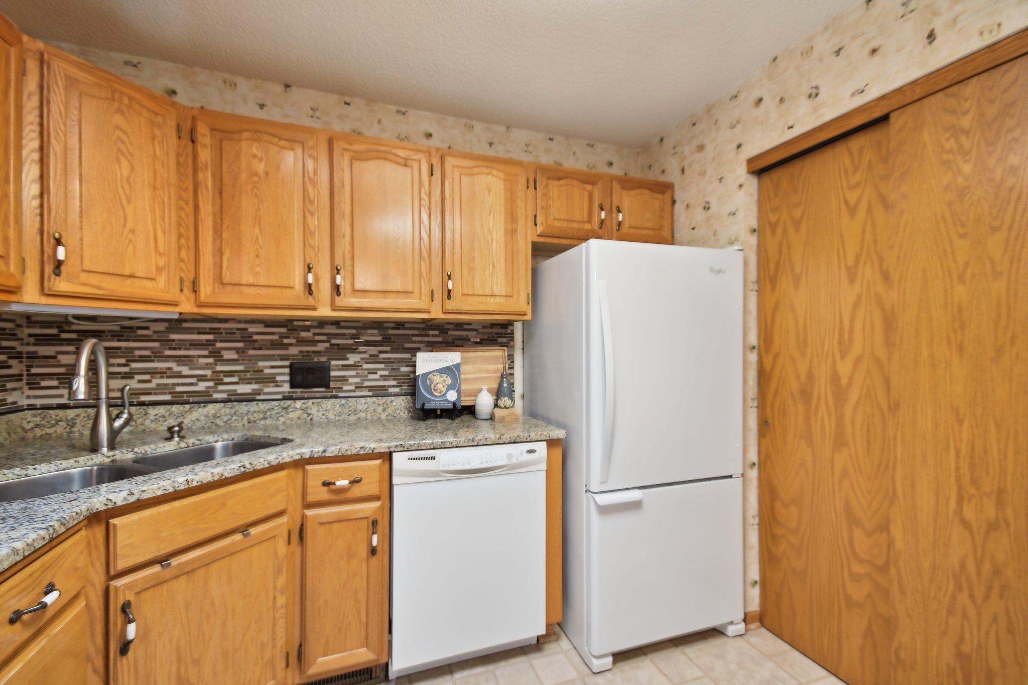 6879 Inverness Trail