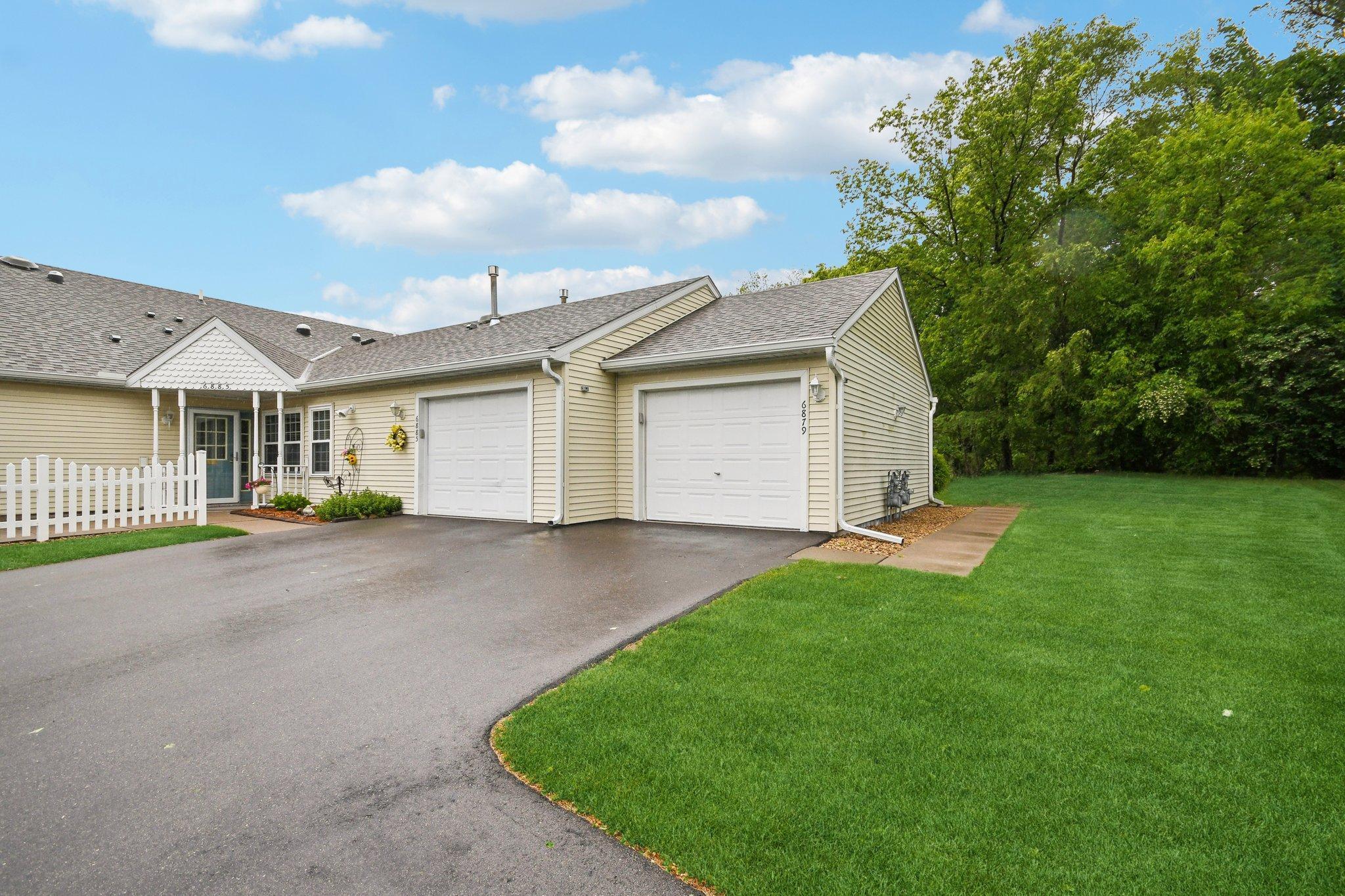 6879 Inverness Trail