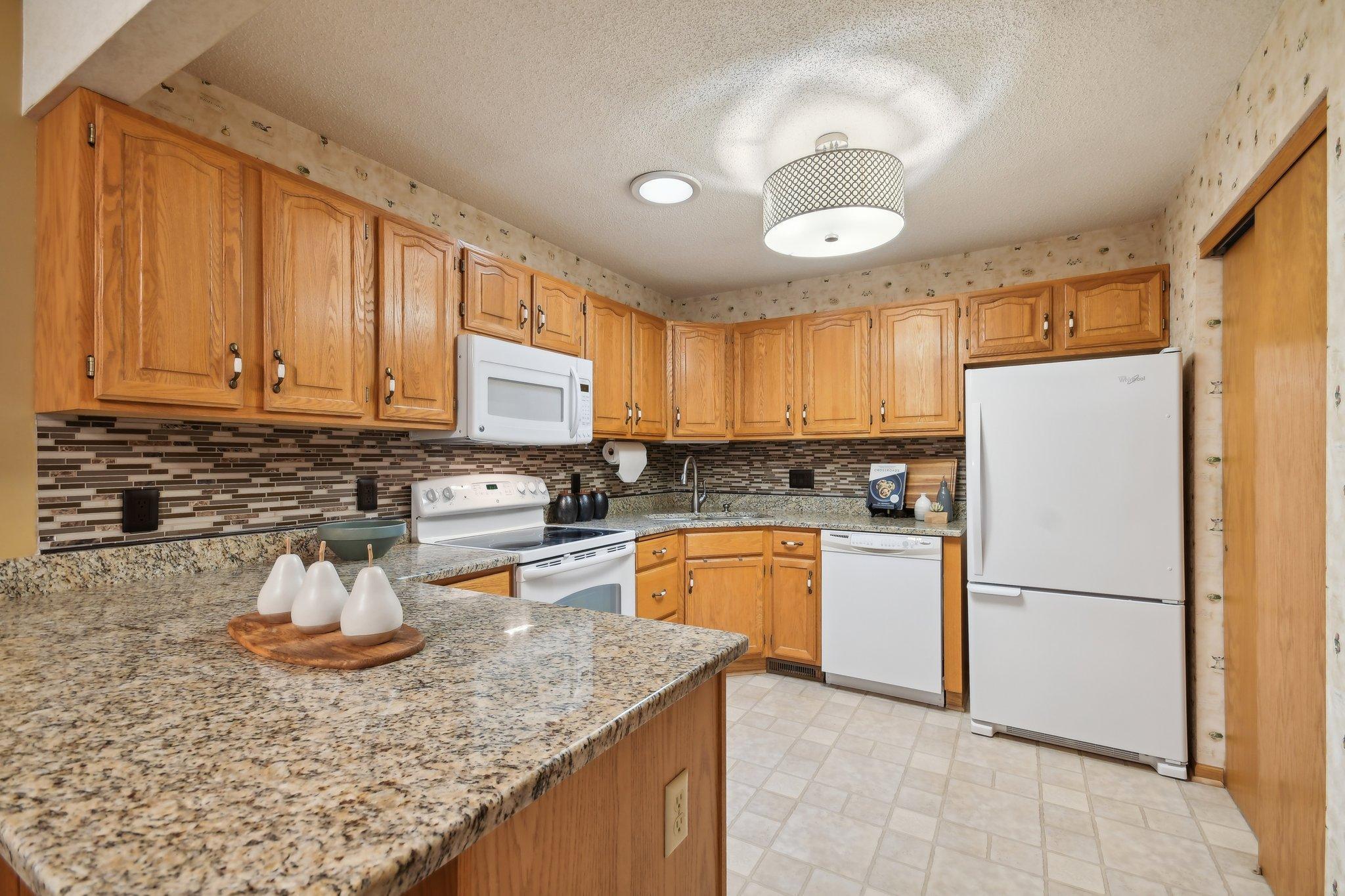 6879 Inverness Trail