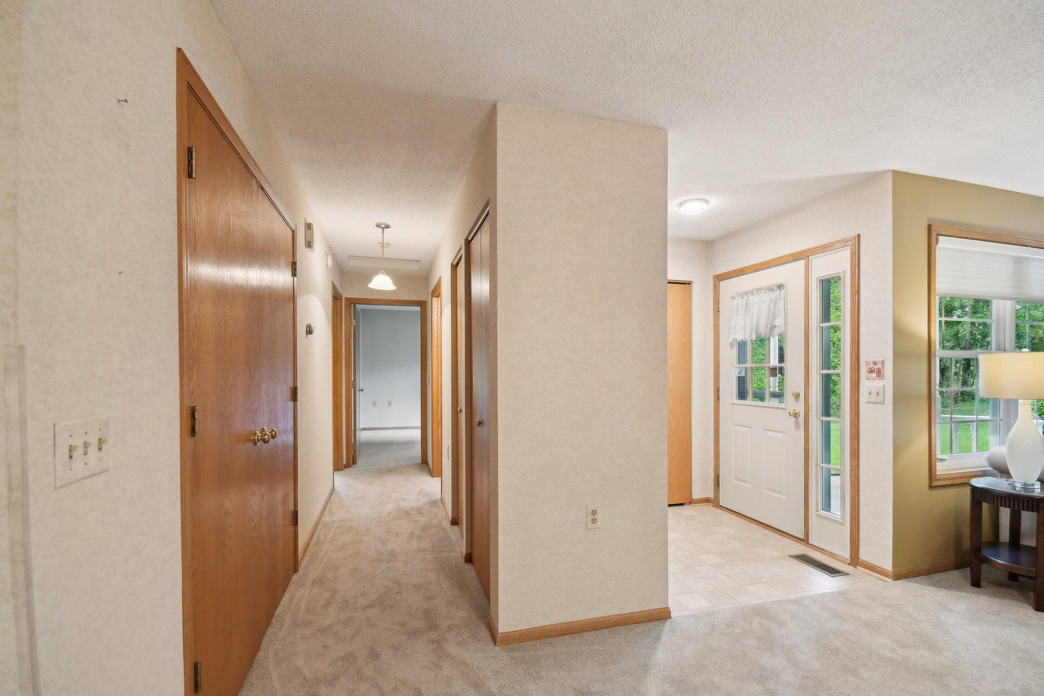 6879 Inverness Trail
