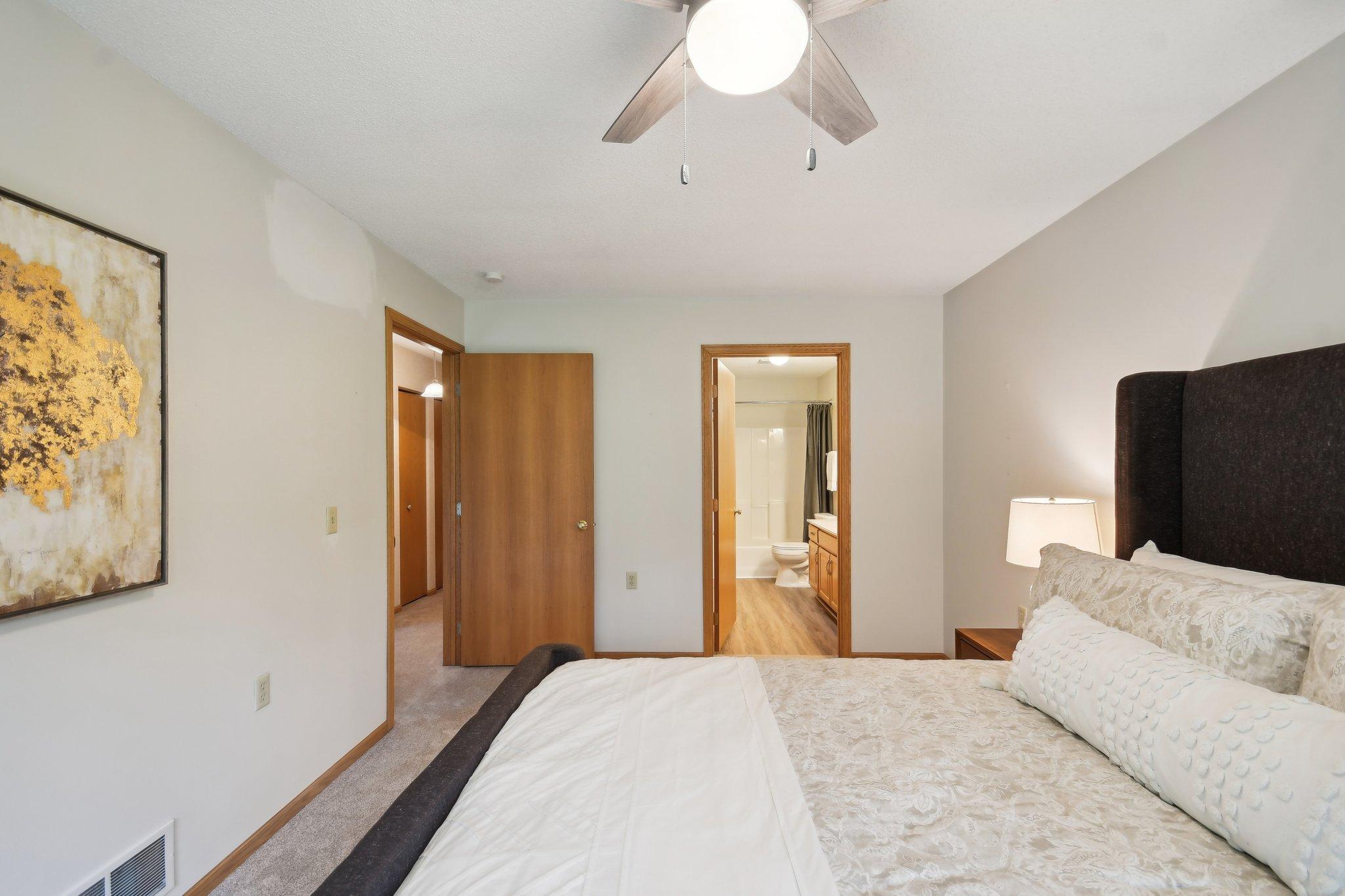6879 Inverness Trail