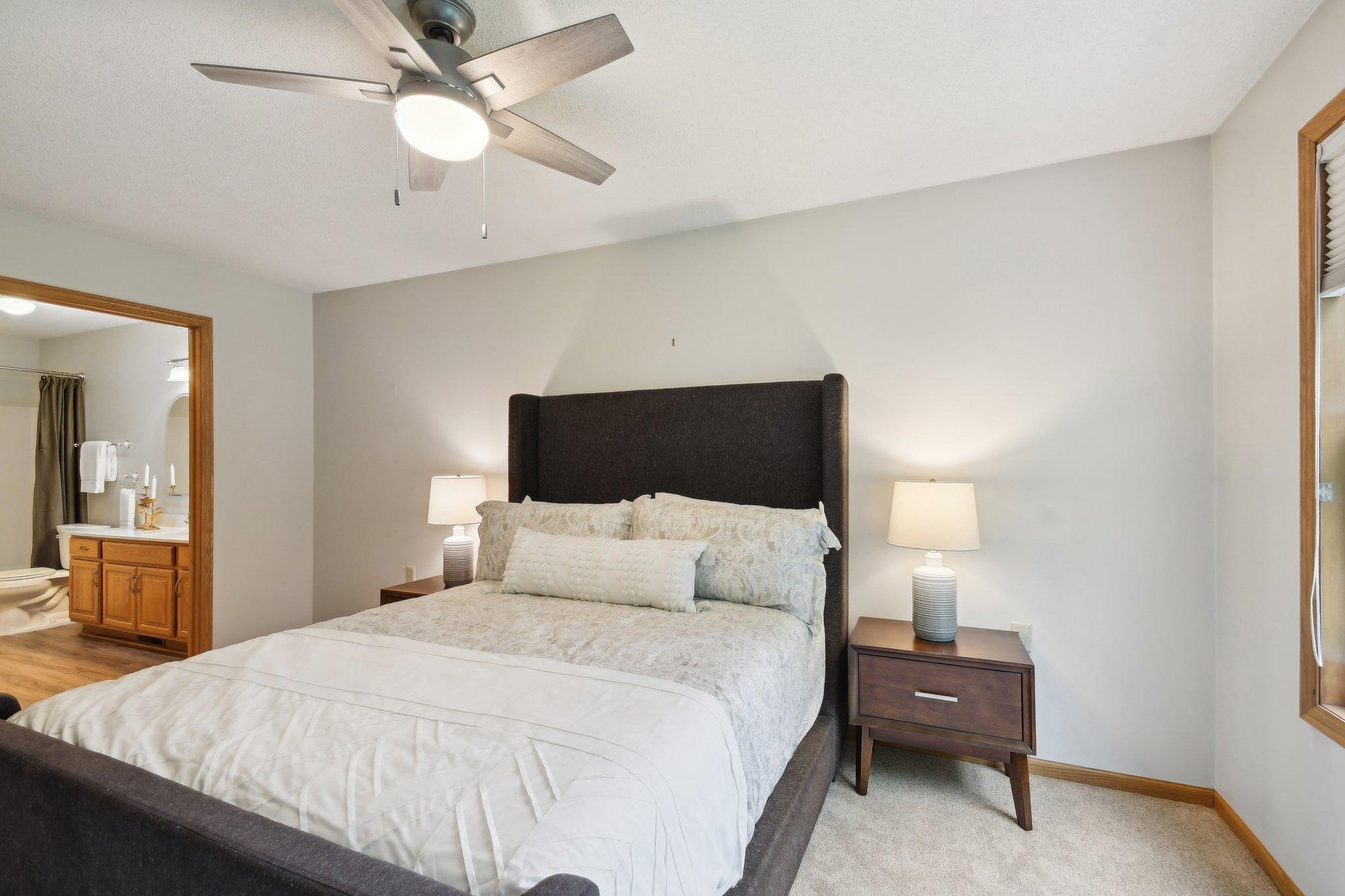 6879 Inverness Trail