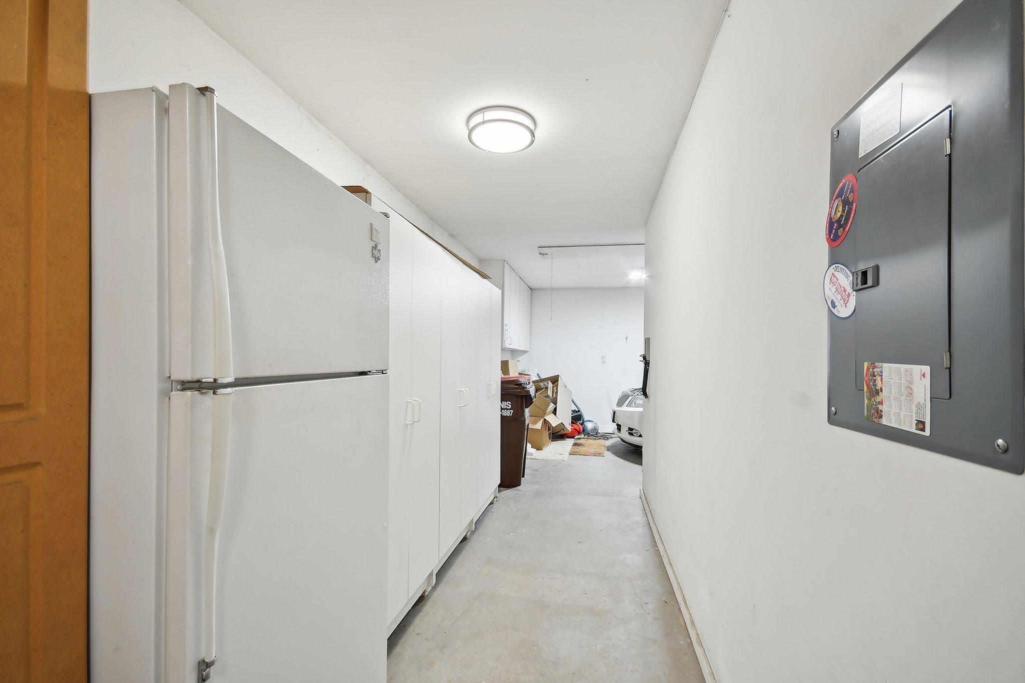6879 Inverness Trail