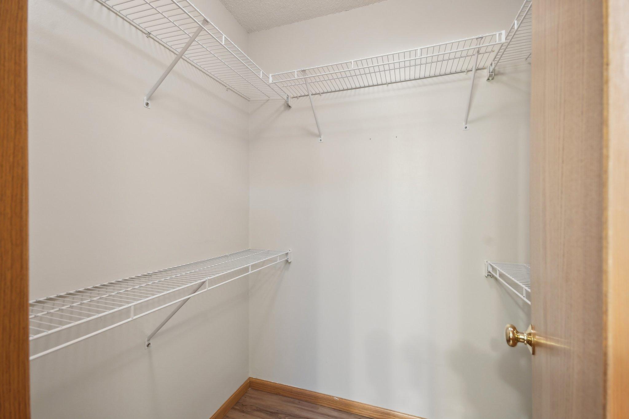 6879 Inverness Trail