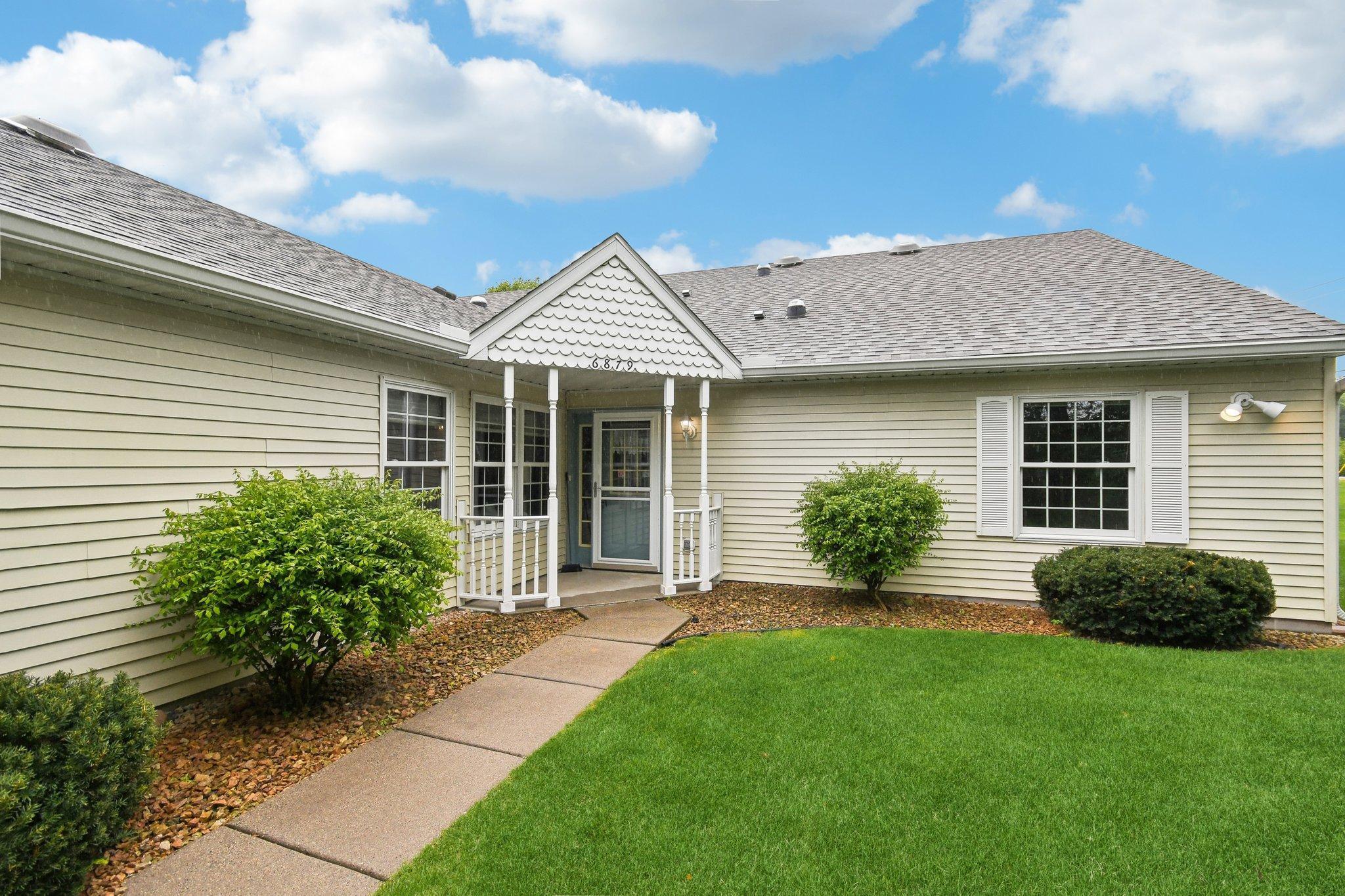 6879 Inverness Trail