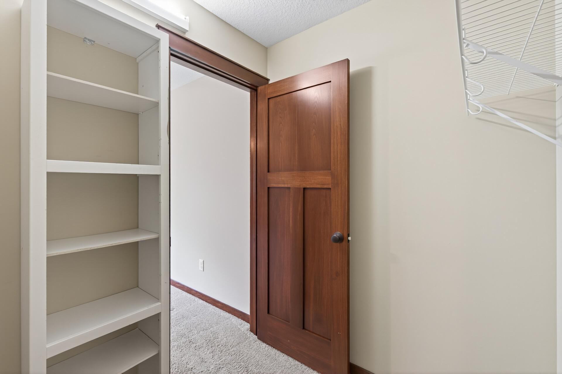 35 E Pullman Avenue