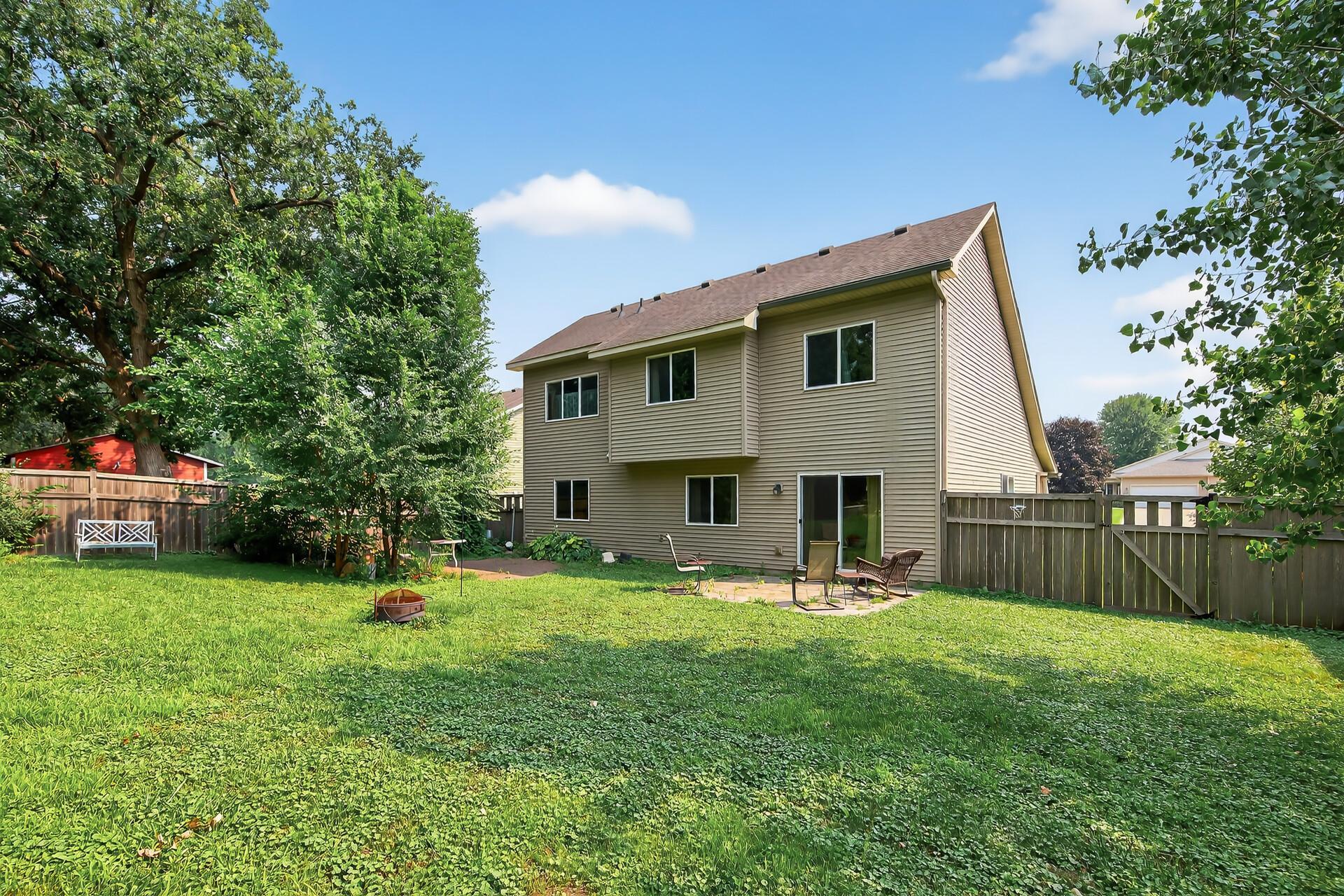 35 E Pullman Avenue
