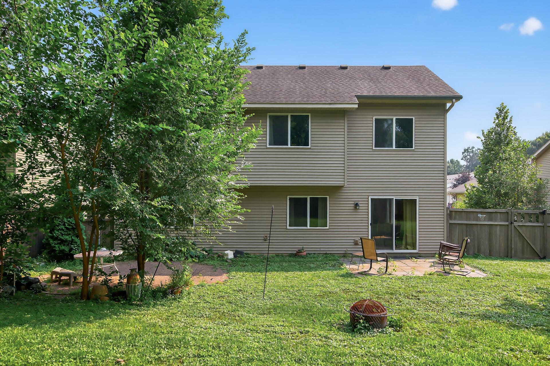 35 E Pullman Avenue