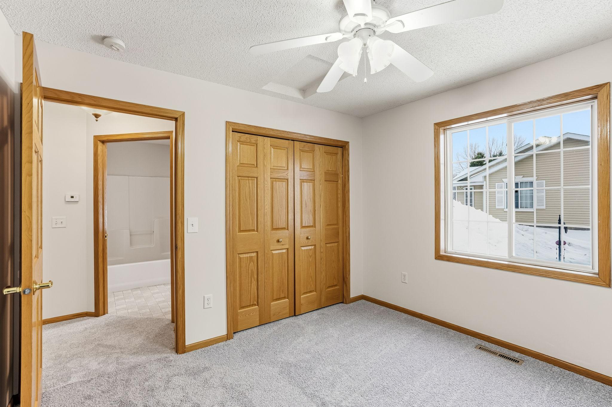 6140 150th Street N