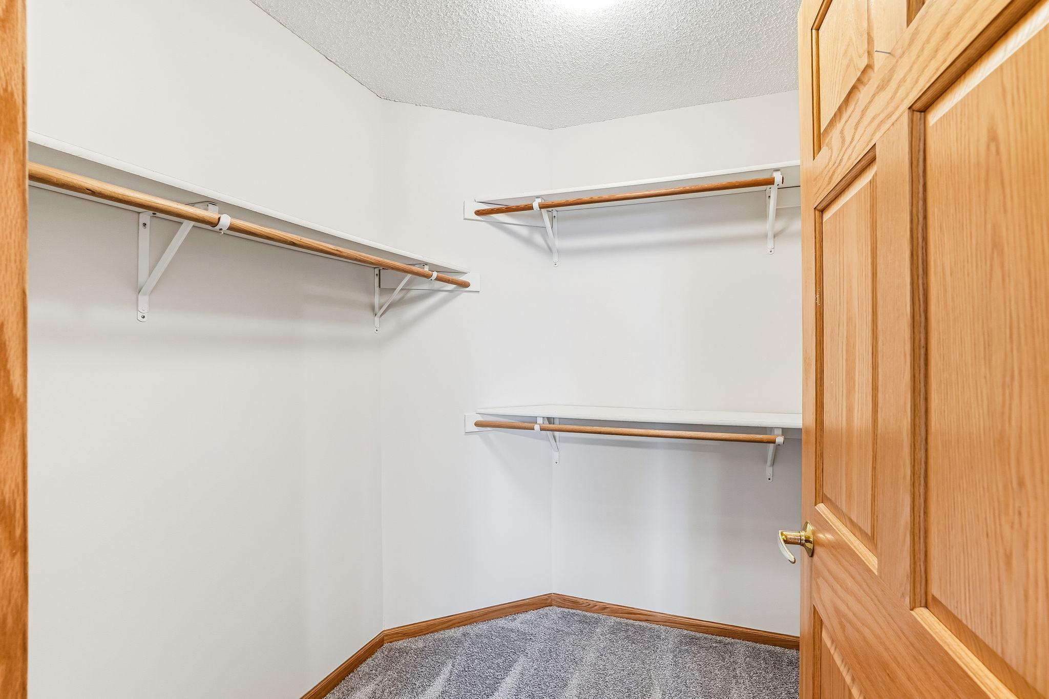 6140 150th Street N