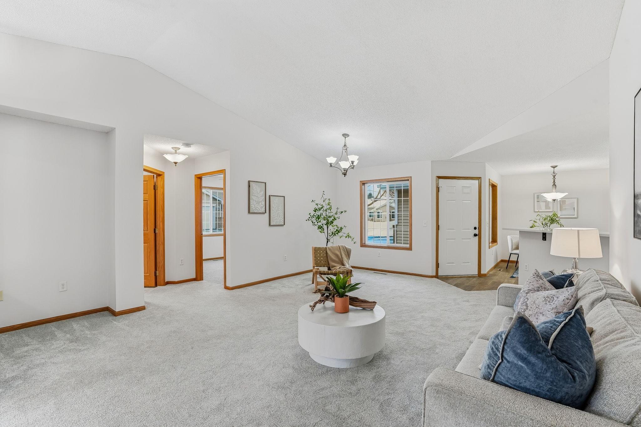 6140 150th Street N
