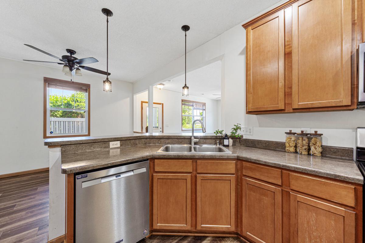 1912 Rose Way Unit: 601