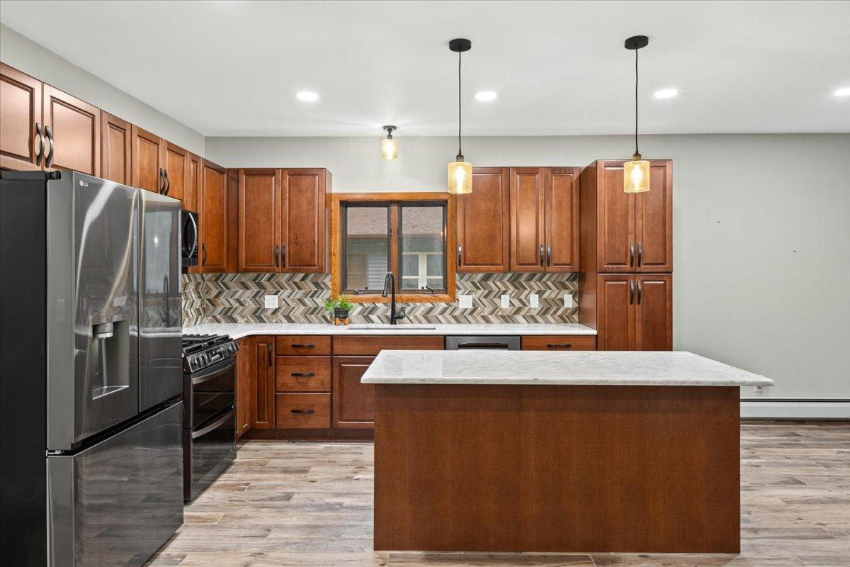 2285 277th Street W