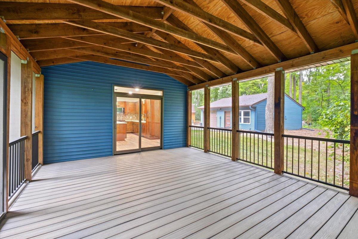 2285 277th Street W