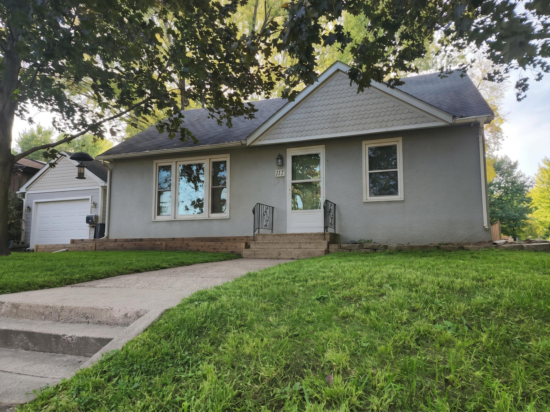117 Linden Street N