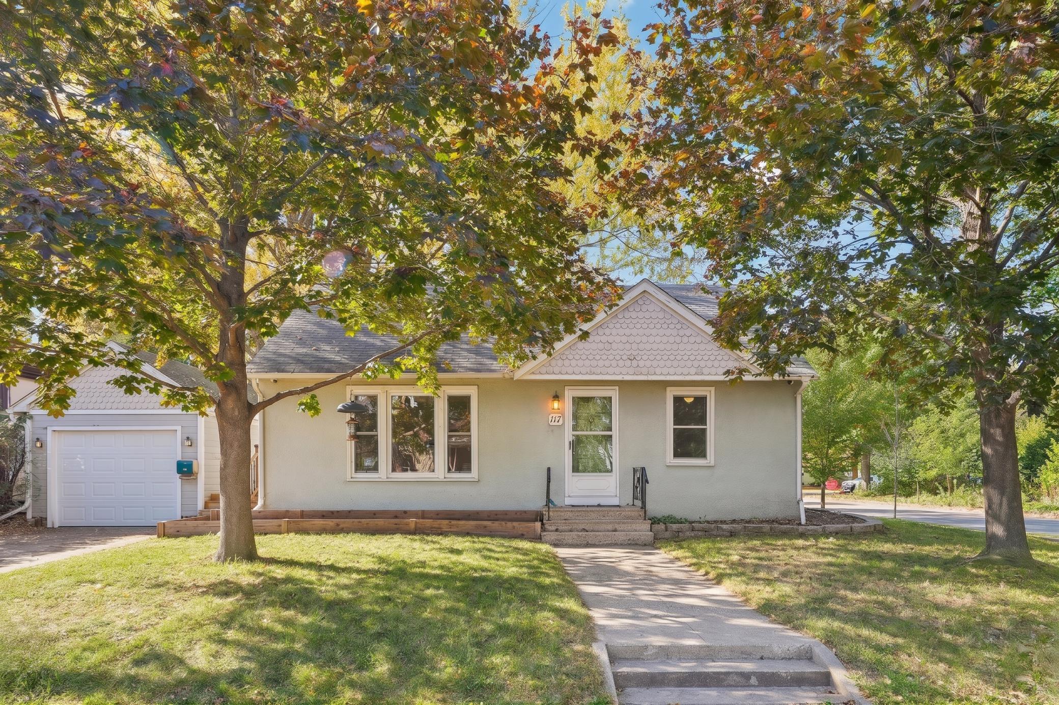 117 Linden Street N