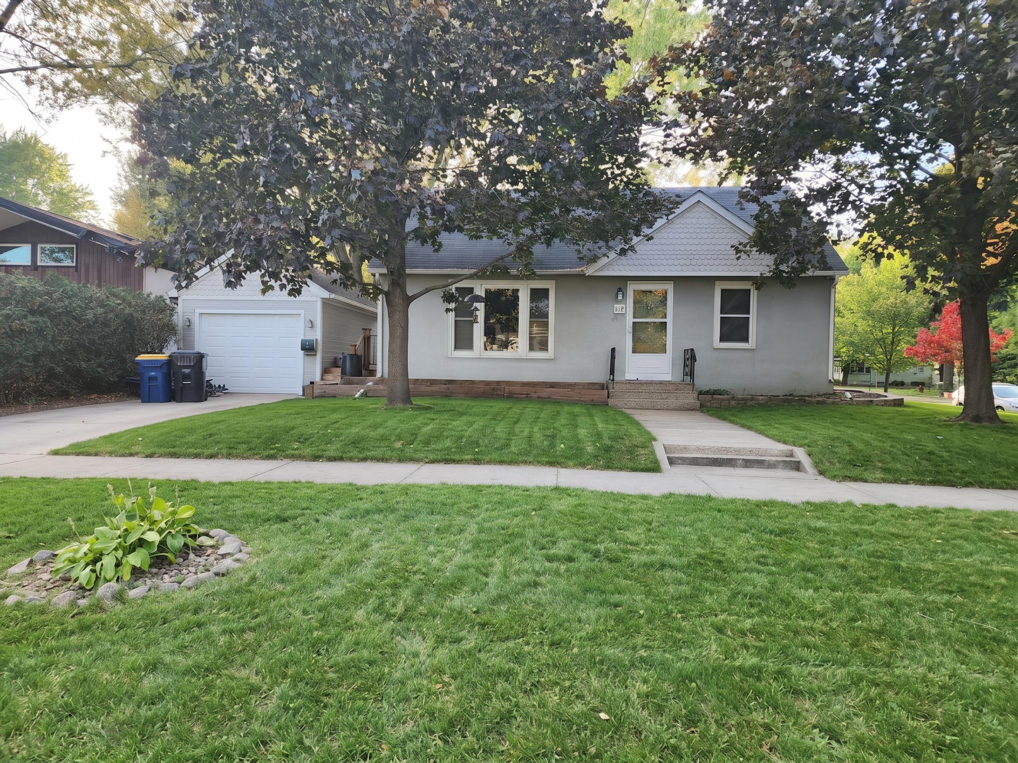 117 Linden Street N