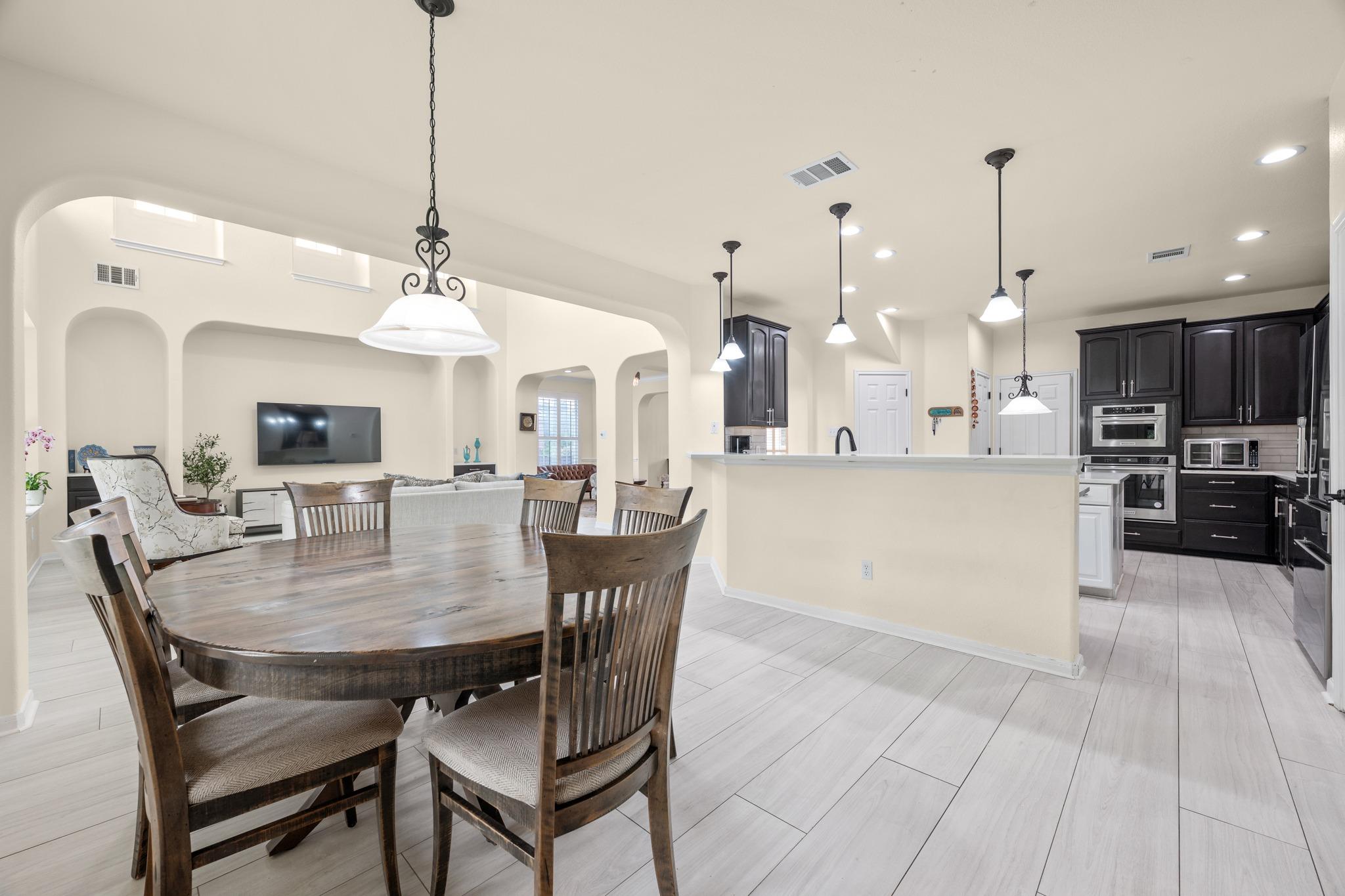 3030 Covington PL