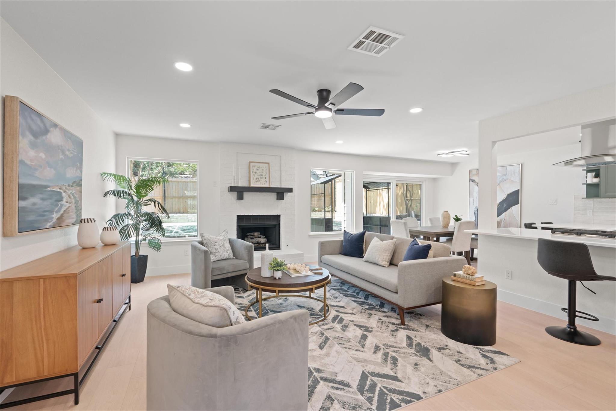 12026 Lincolnshire DR