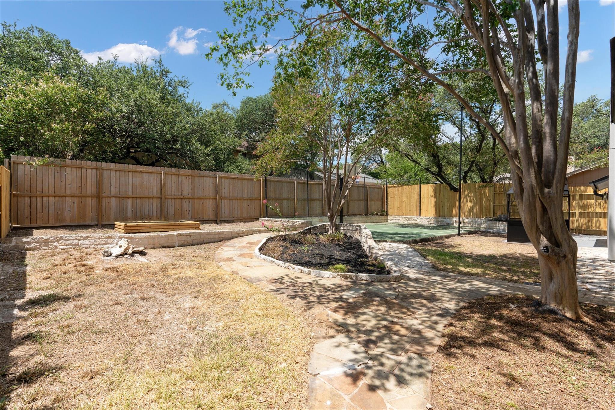 12026 Lincolnshire DR