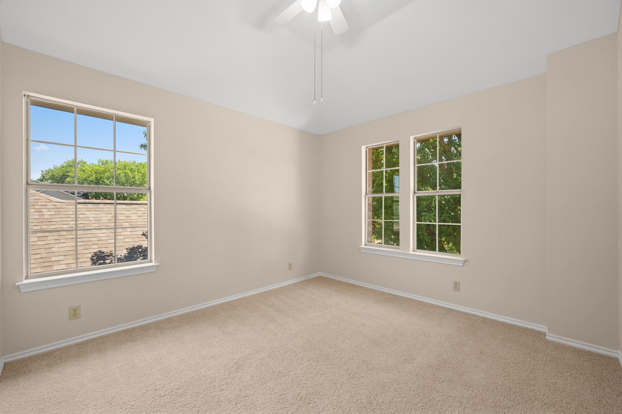 1304 Meadow Lark DR