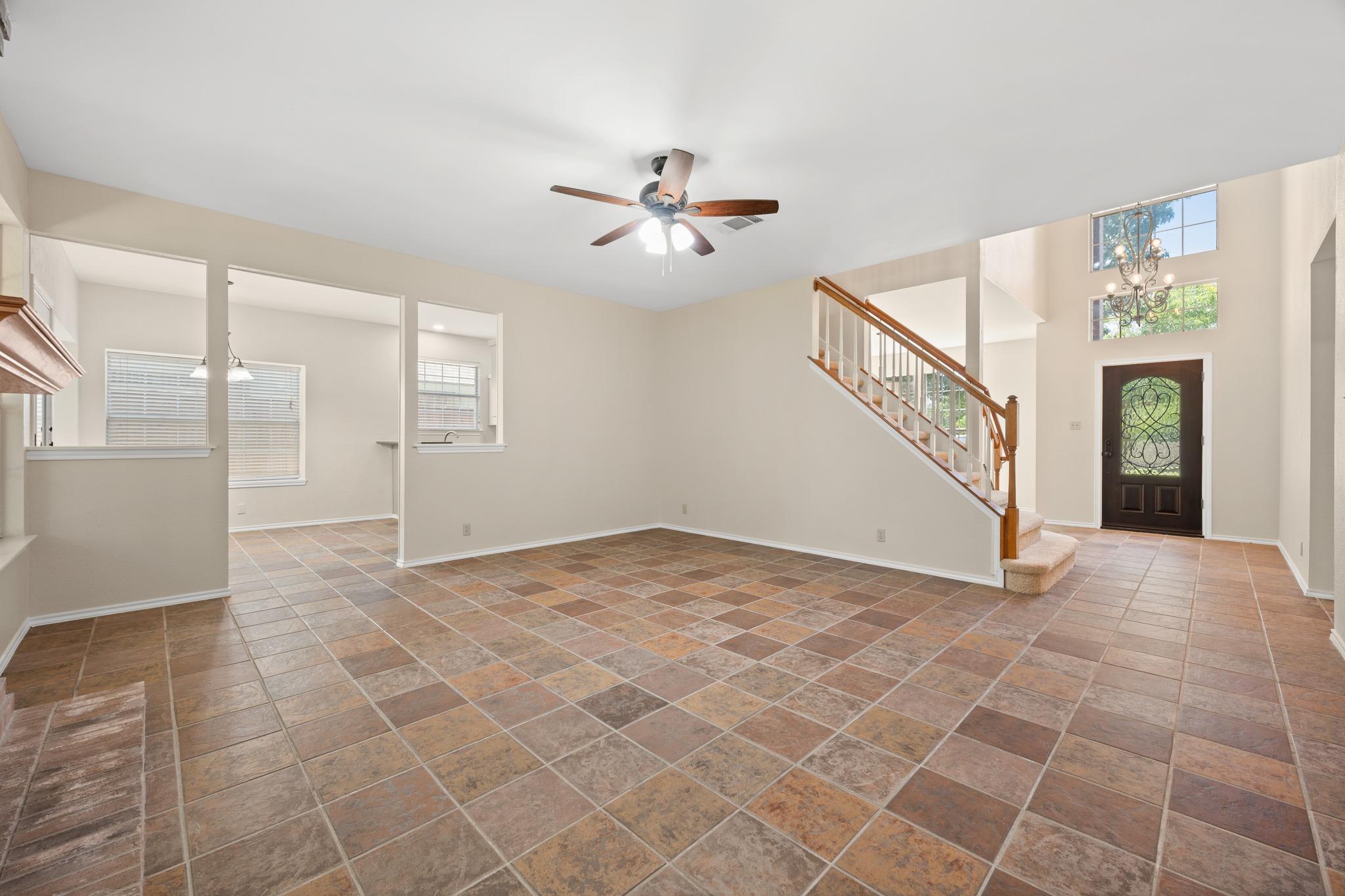 1304 Meadow Lark DR