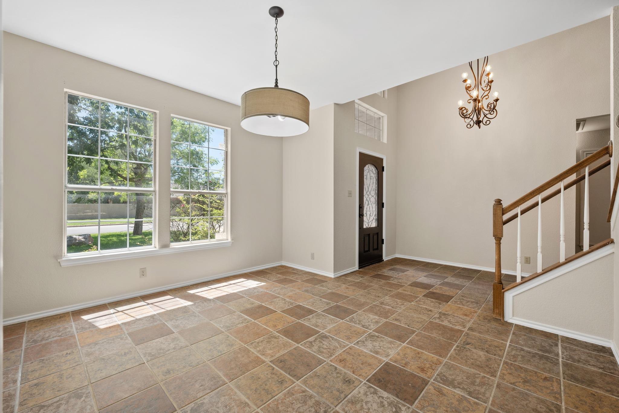 1304 Meadow Lark DR