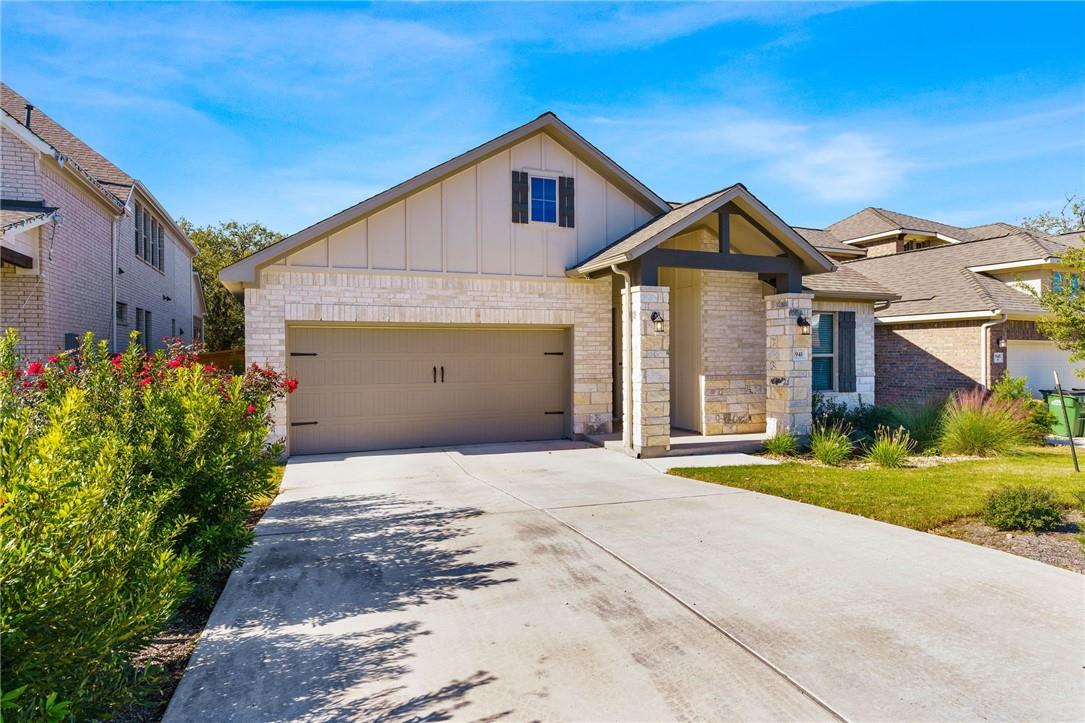 941 Del Raphael DR