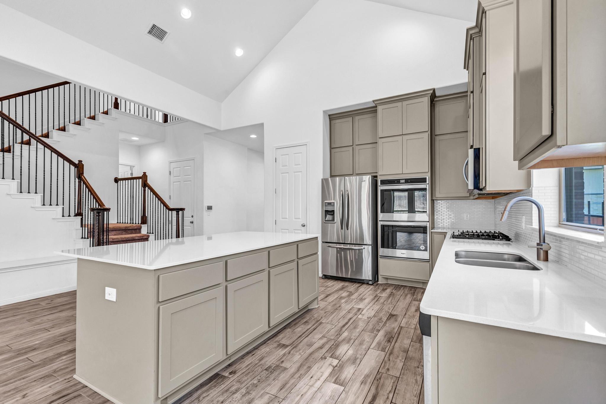 2907 Zelma DR