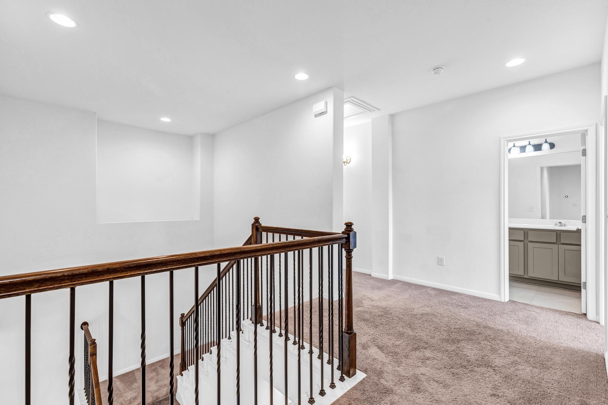 2907 Zelma DR