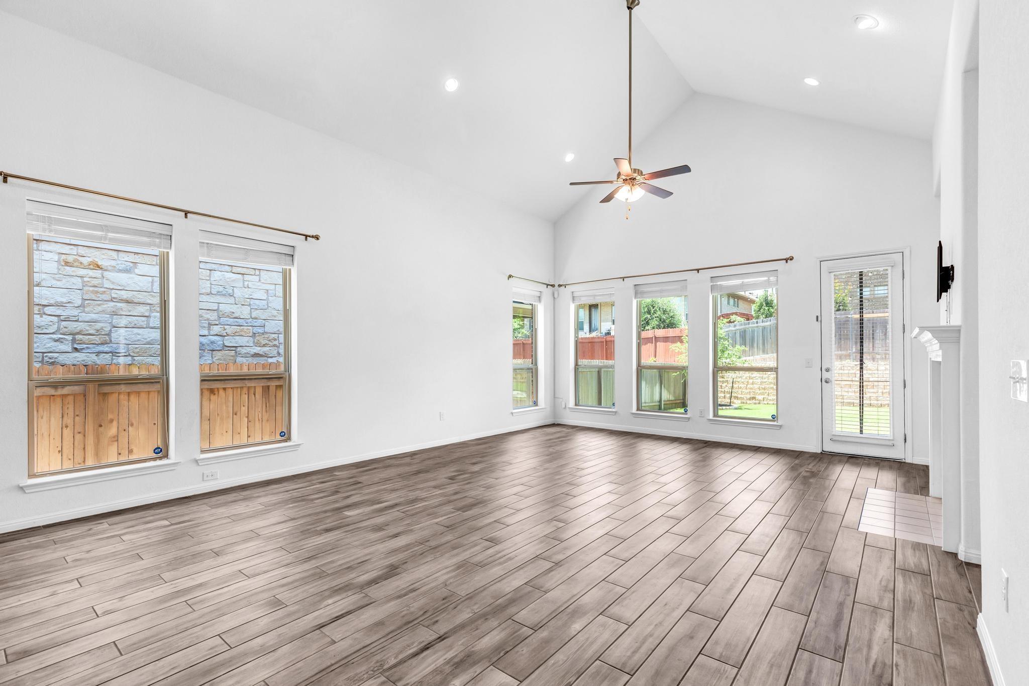 2907 Zelma DR