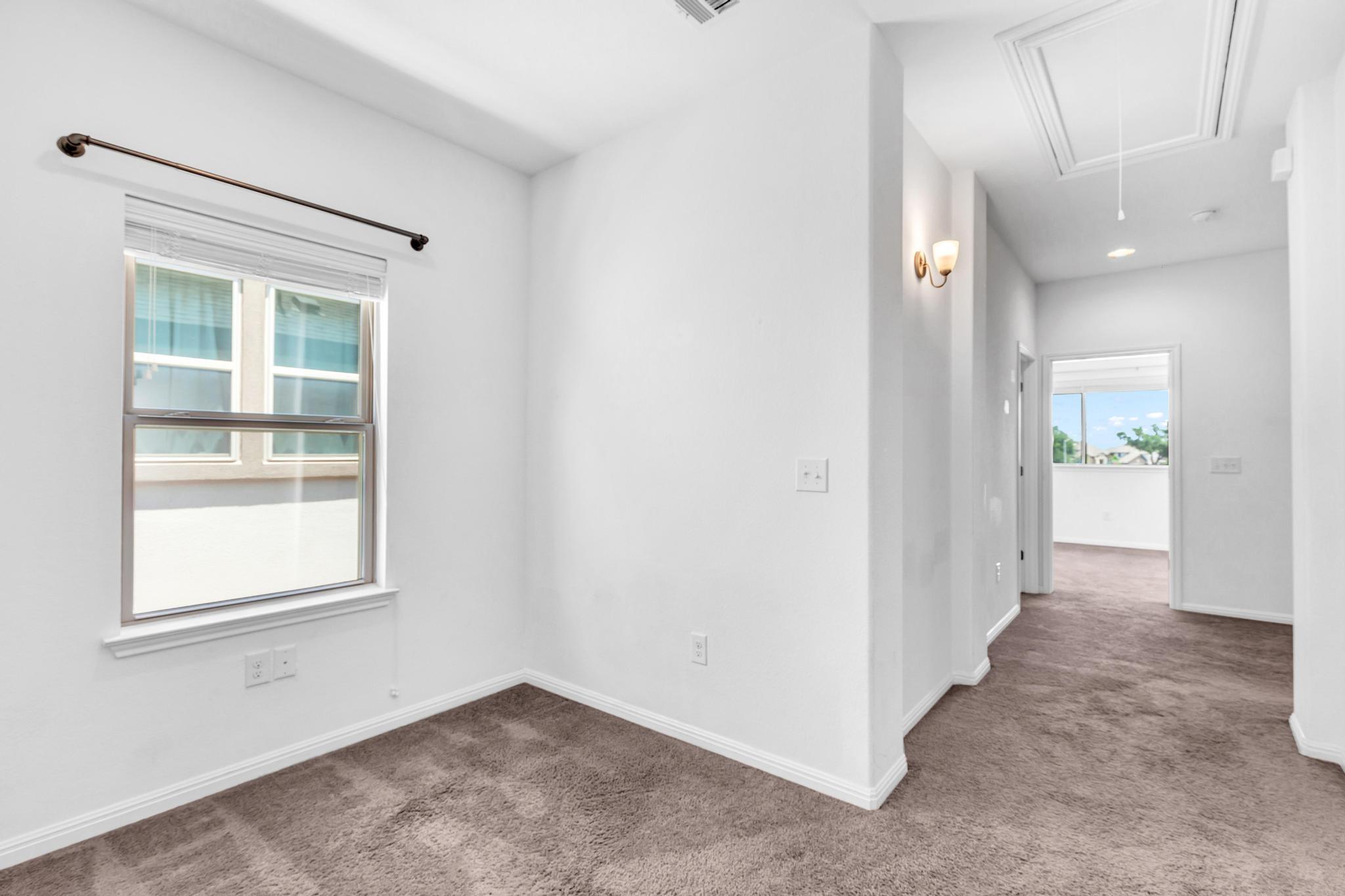 2907 Zelma DR