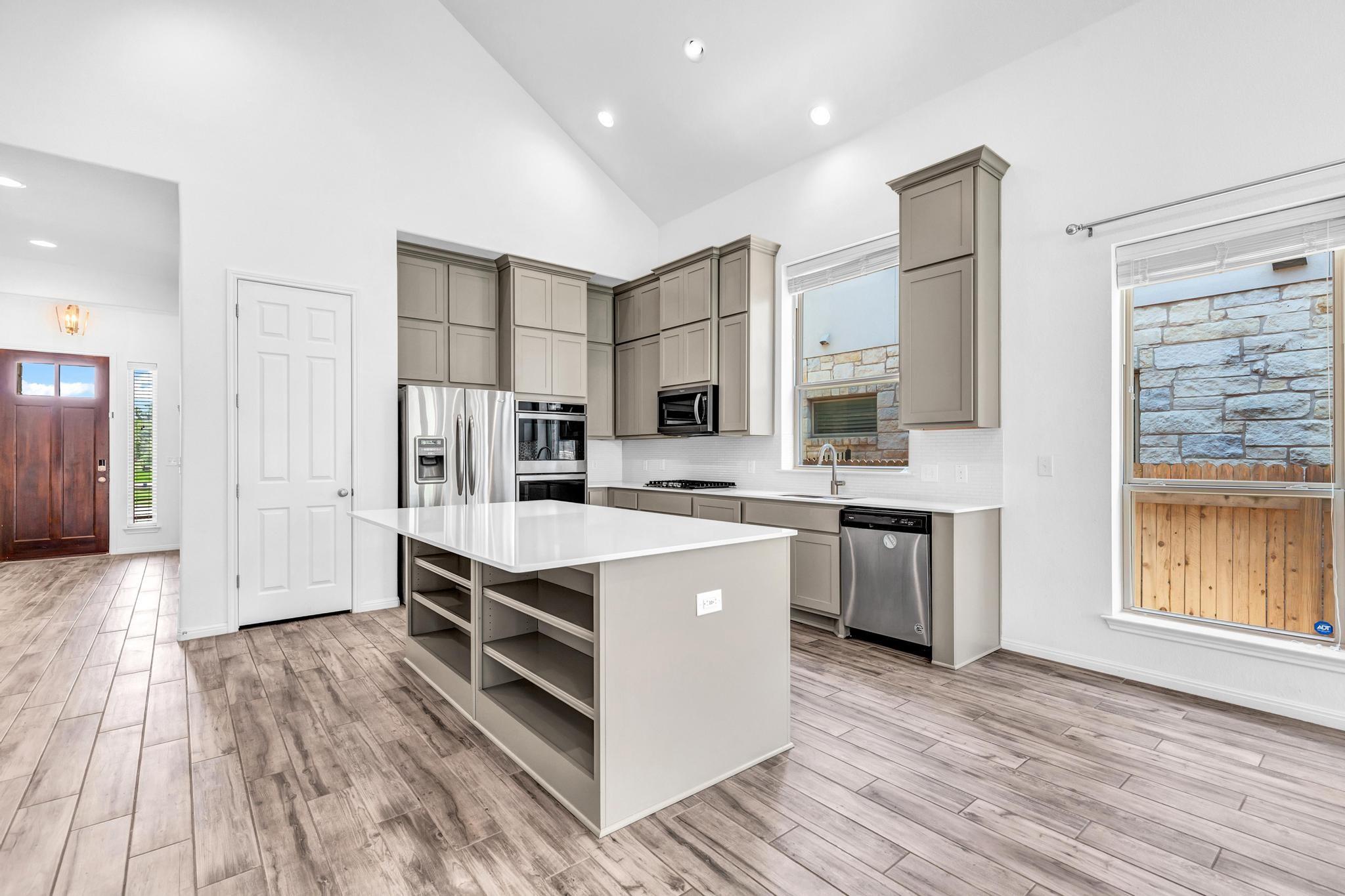 2907 Zelma DR