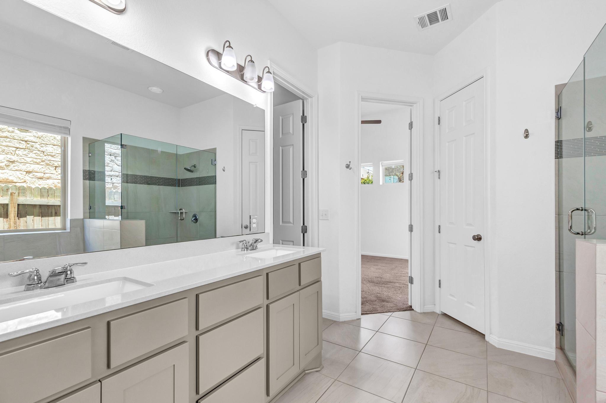 2907 Zelma DR