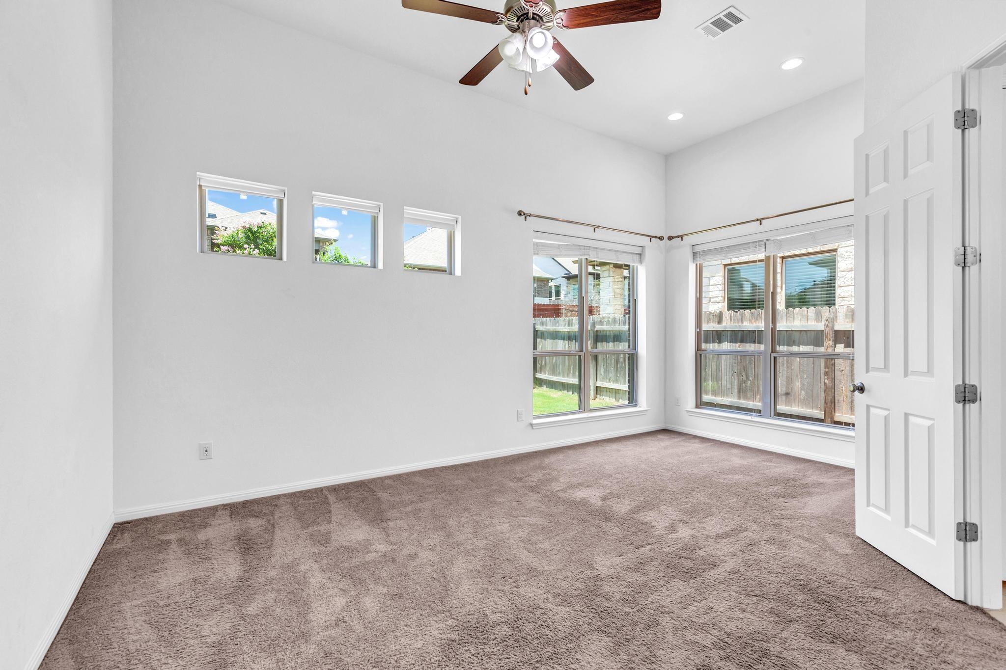 2907 Zelma DR