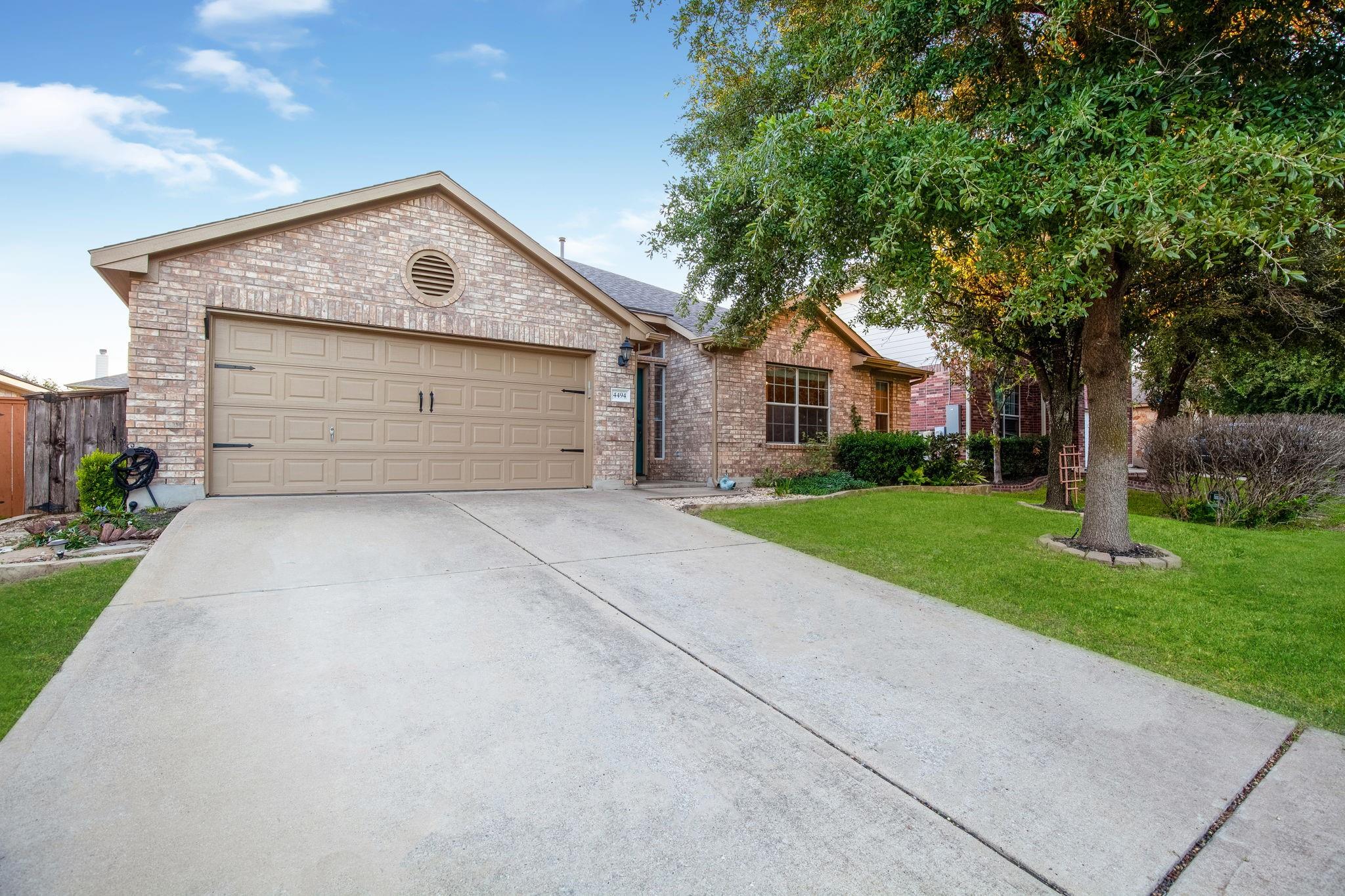 4494 Heritage Well LN