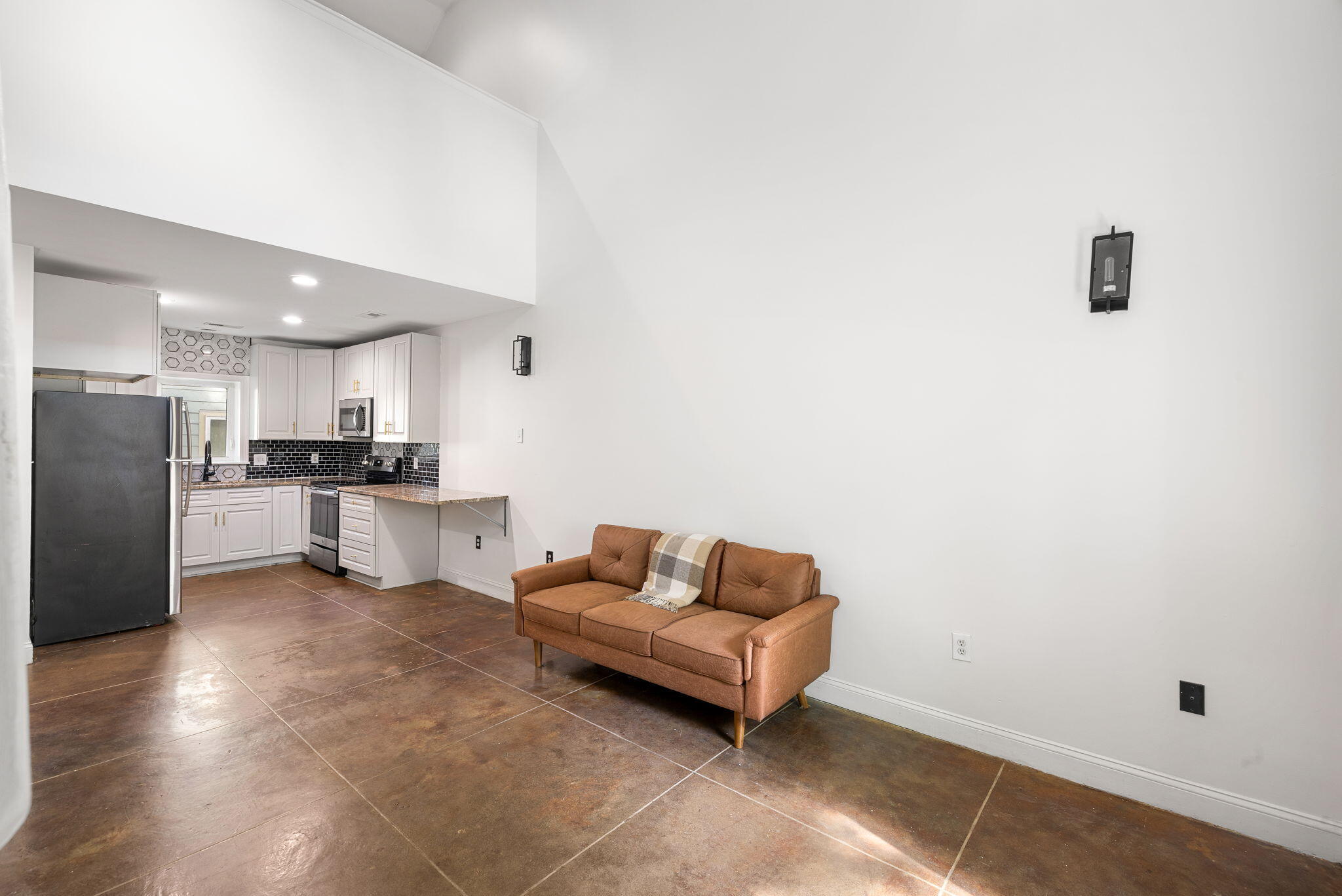 24 Strawberry Lane Apt B