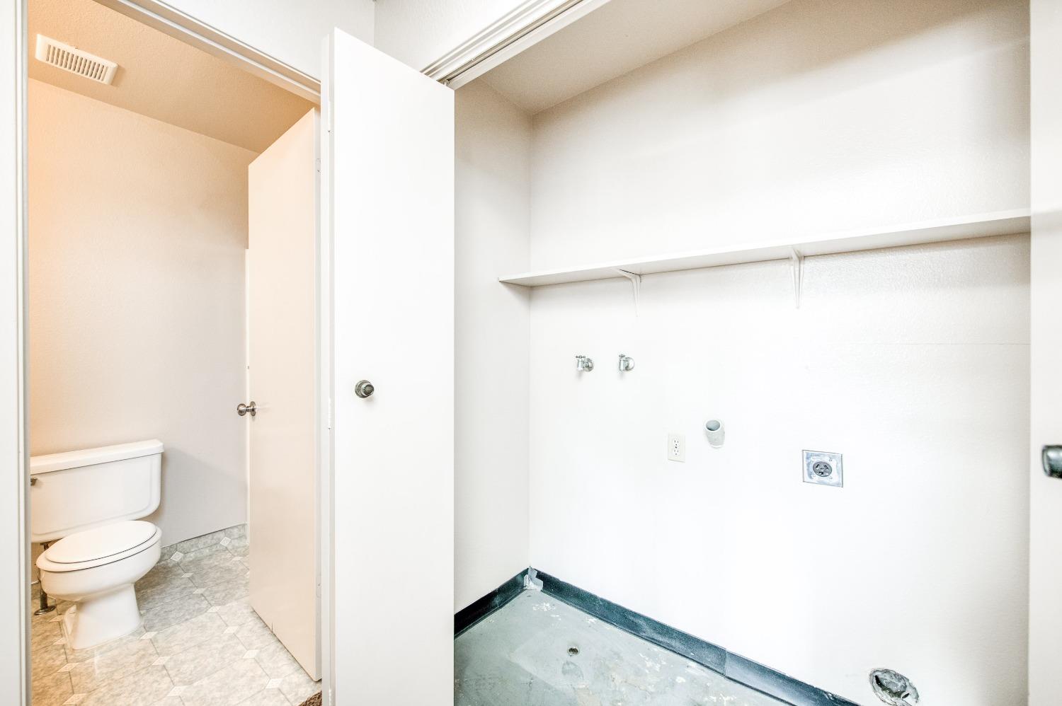 4782 W Ashlan Avenue