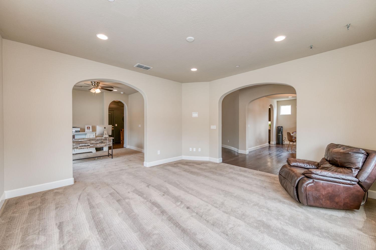 3081 Whiteash Avenue