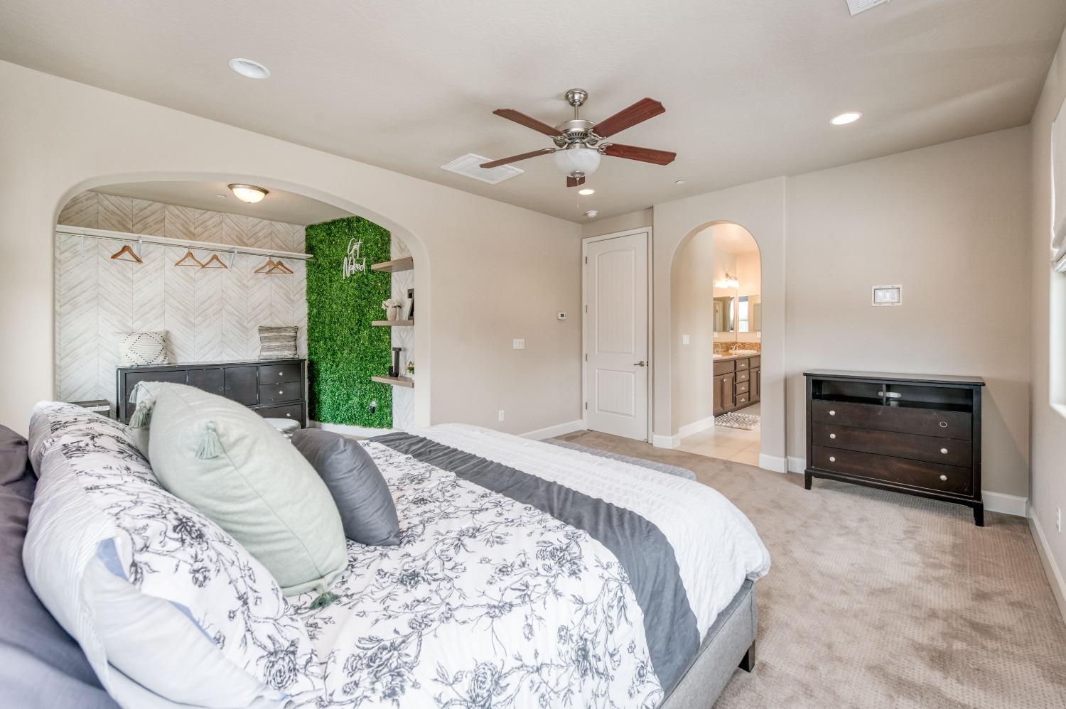 3081 Whiteash Avenue